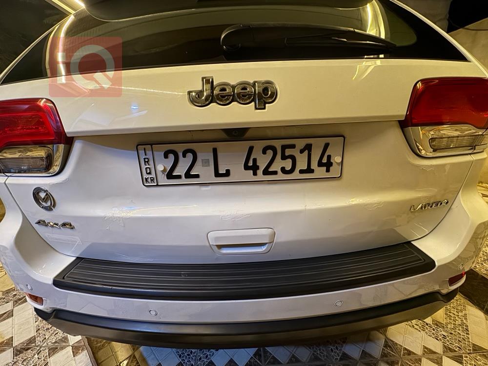 جیپ گراند شیرۆکی